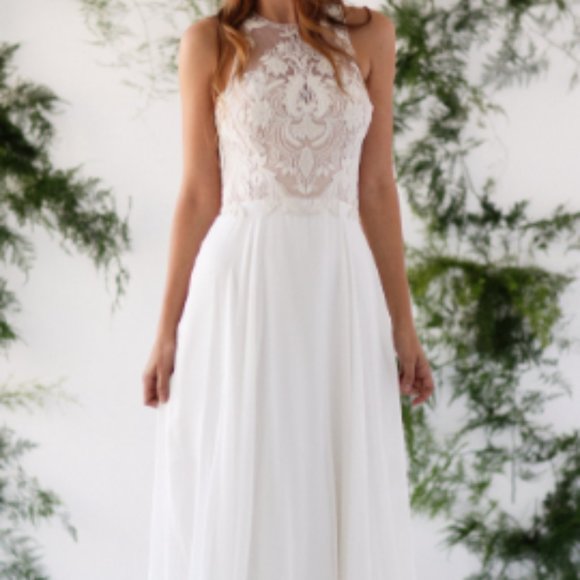 Ivory/nude, sequins and beading, floral lace - Picture 5 of 6